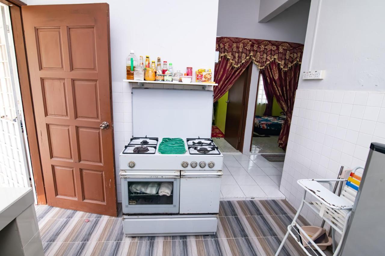 Tamu Nor Homestay Куантан Екстериор снимка